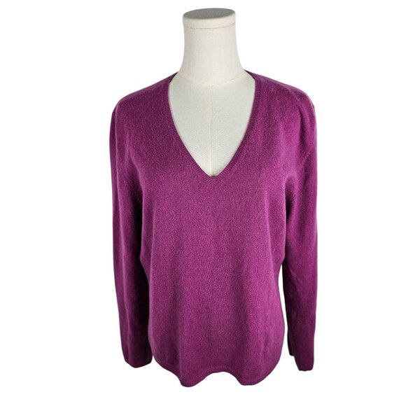 Ann Taylor Sweaters - Ann Taylor Two Ply Cashmere V-Neck Sweater XL Magenta Purple Professional